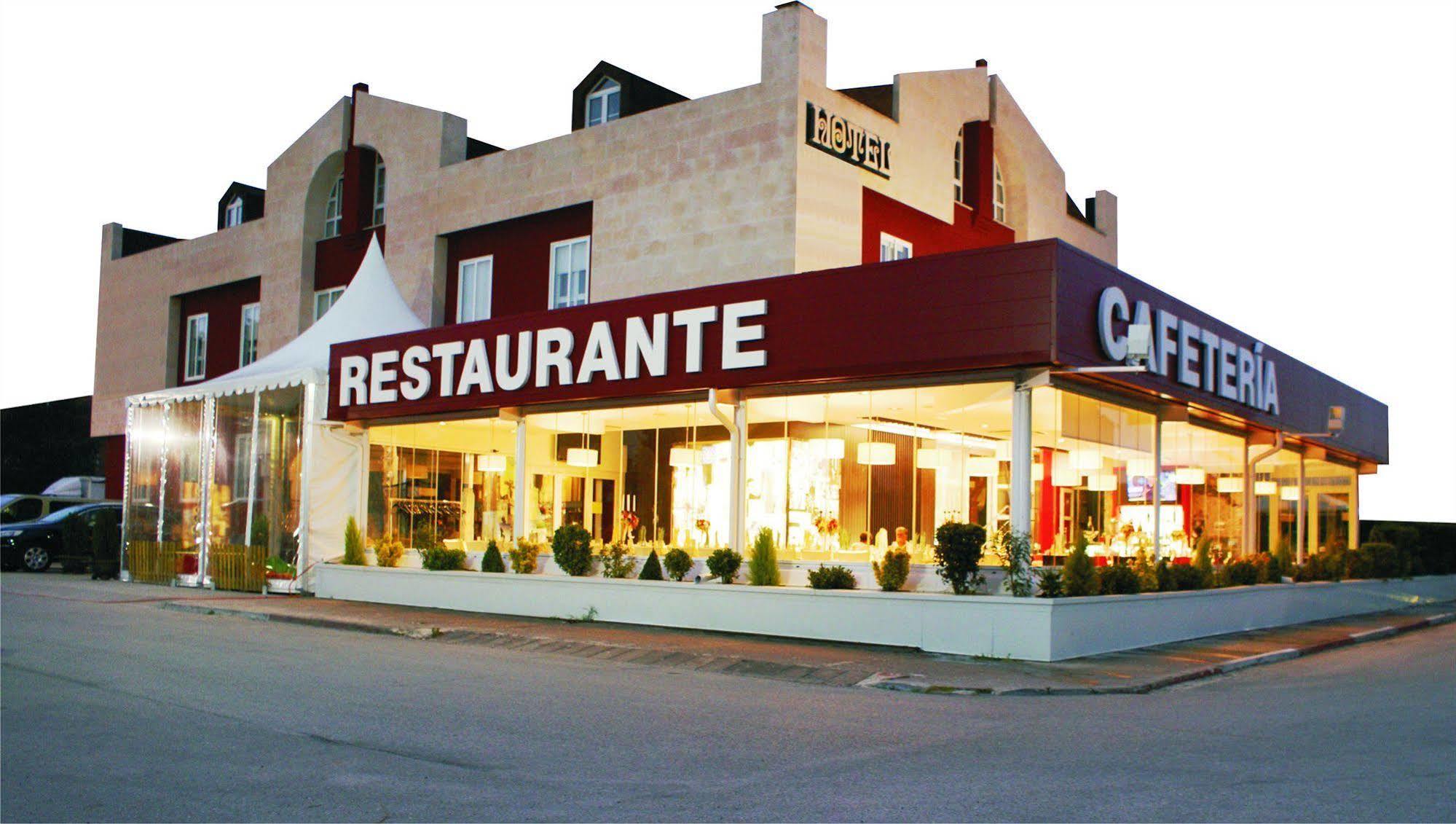 卡米诺圣地亚哥酒店 Los Tomillares 外观 照片